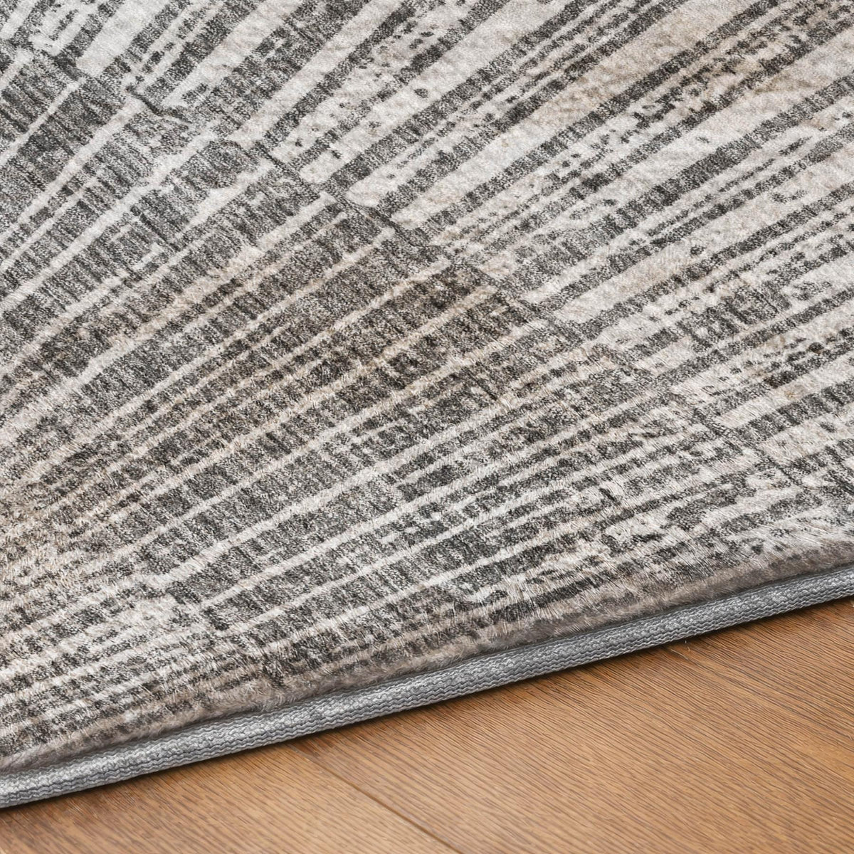 8' Gray And Silver Geometric Shag Washable Round Rug With UV Protection - HomeRoots - Flyclothing LLC