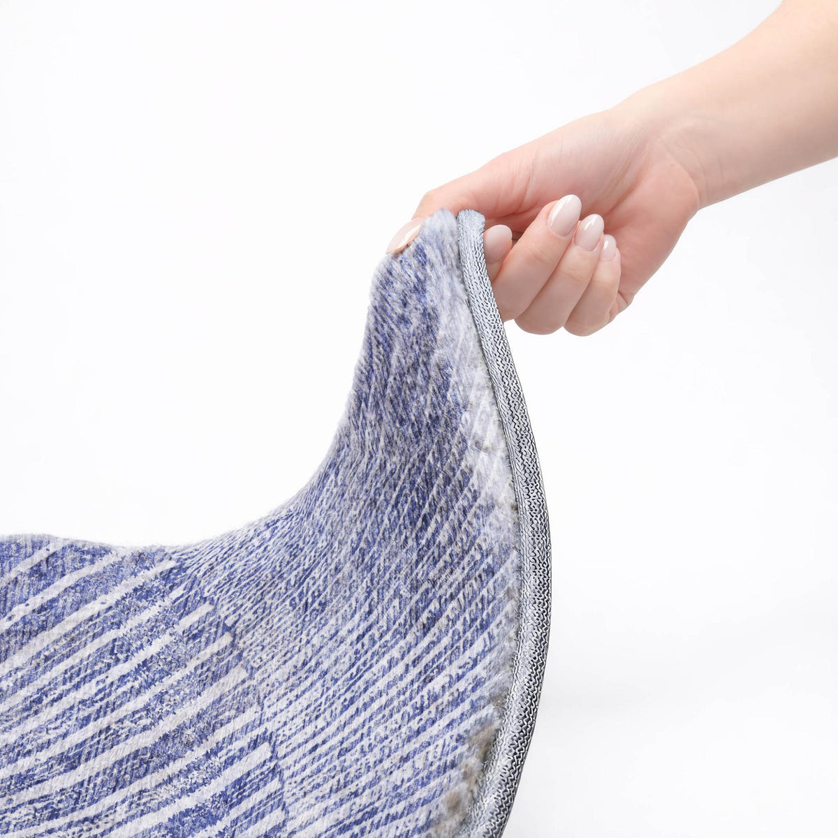 8' Navy Blue And Ivory Geometric Shag Washable Round Rug With UV Protection - HomeRoots - Flyclothing LLC