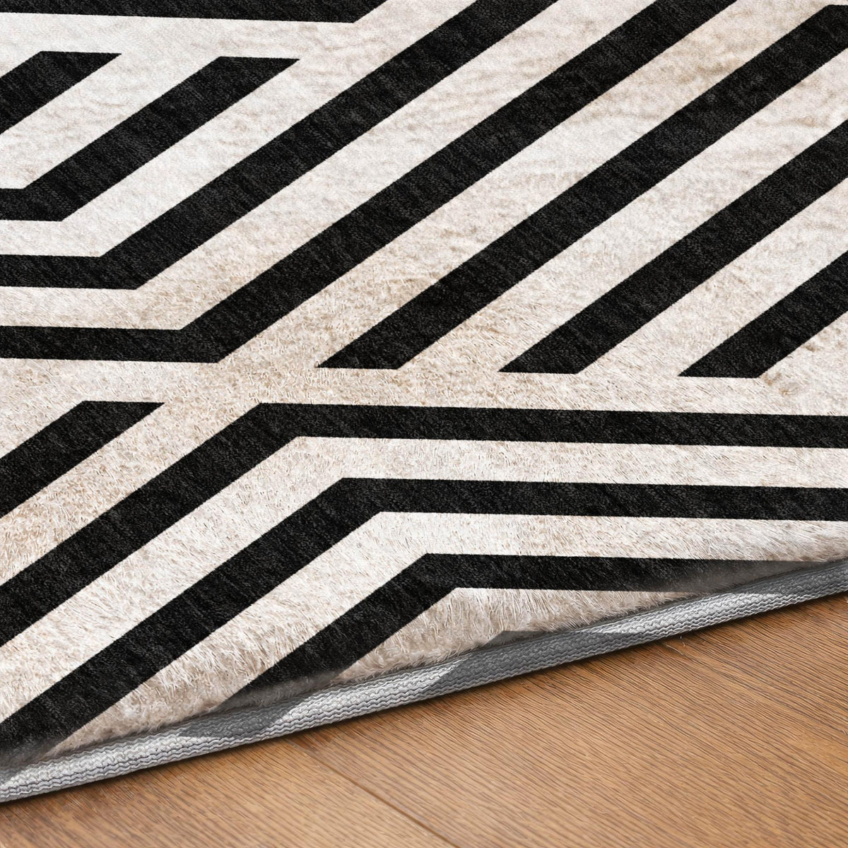 8' Black And Ivory Geometric Shag Washable Round Rug With UV Protection - HomeRoots - Flyclothing LLC