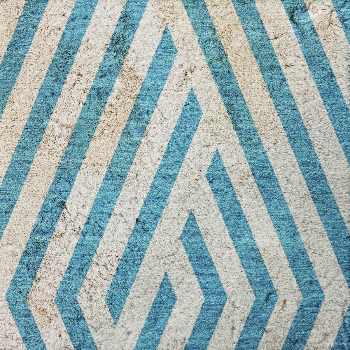 8' Teal And Ivory Geometric Shag Washable Round Rug With UV Protection - HomeRoots - Flyclothing LLC