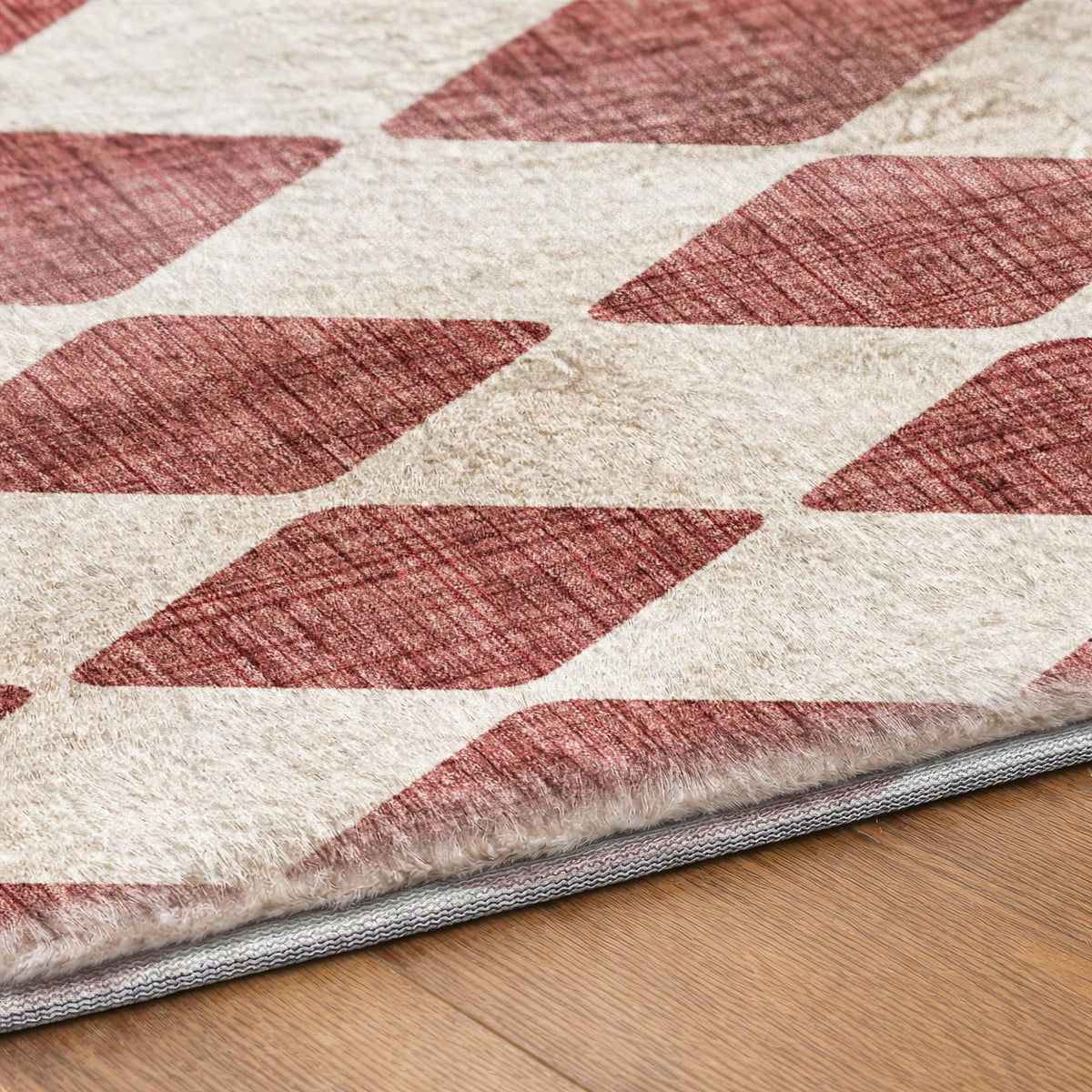 8' Burgundy And Ivory Geometric Shag Washable Round Rug With UV Protection - HomeRoots - Flyclothing LLC