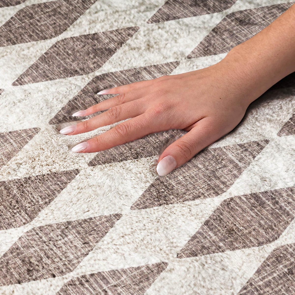3' X 5' Brown And Ivory Geometric Shag Washable Area Rug With UV Protection - HomeRoots - Flyclothing LLC