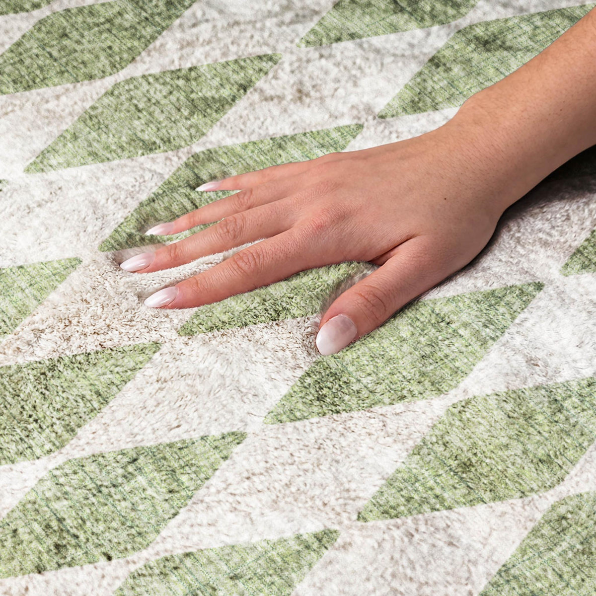 5' X 8' Green And Ivory Geometric Shag Washable Area Rug With UV Protection - HomeRoots - Flyclothing LLC