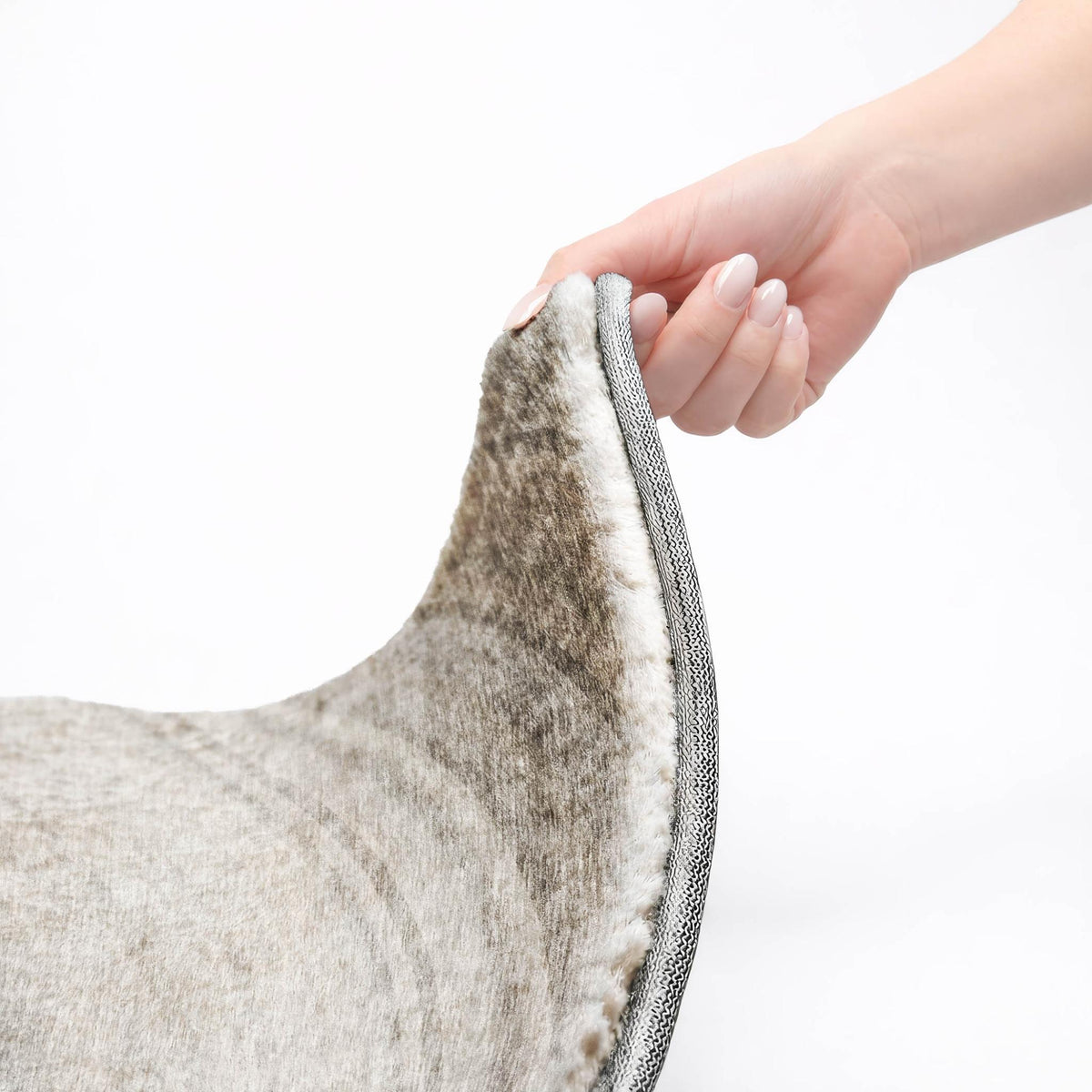 8' Gray And Silver Abstract Shag Washable Round Rug With UV Protection - HomeRoots - Flyclothing LLC