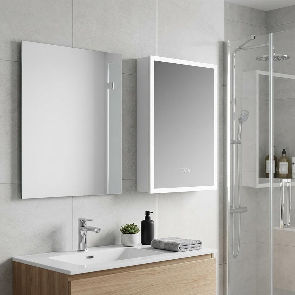 20" Silver Glass Wall Mounted No Textural Detailing Single Door Medicine Cabinet - HomeRoots - Flyclothing LLC