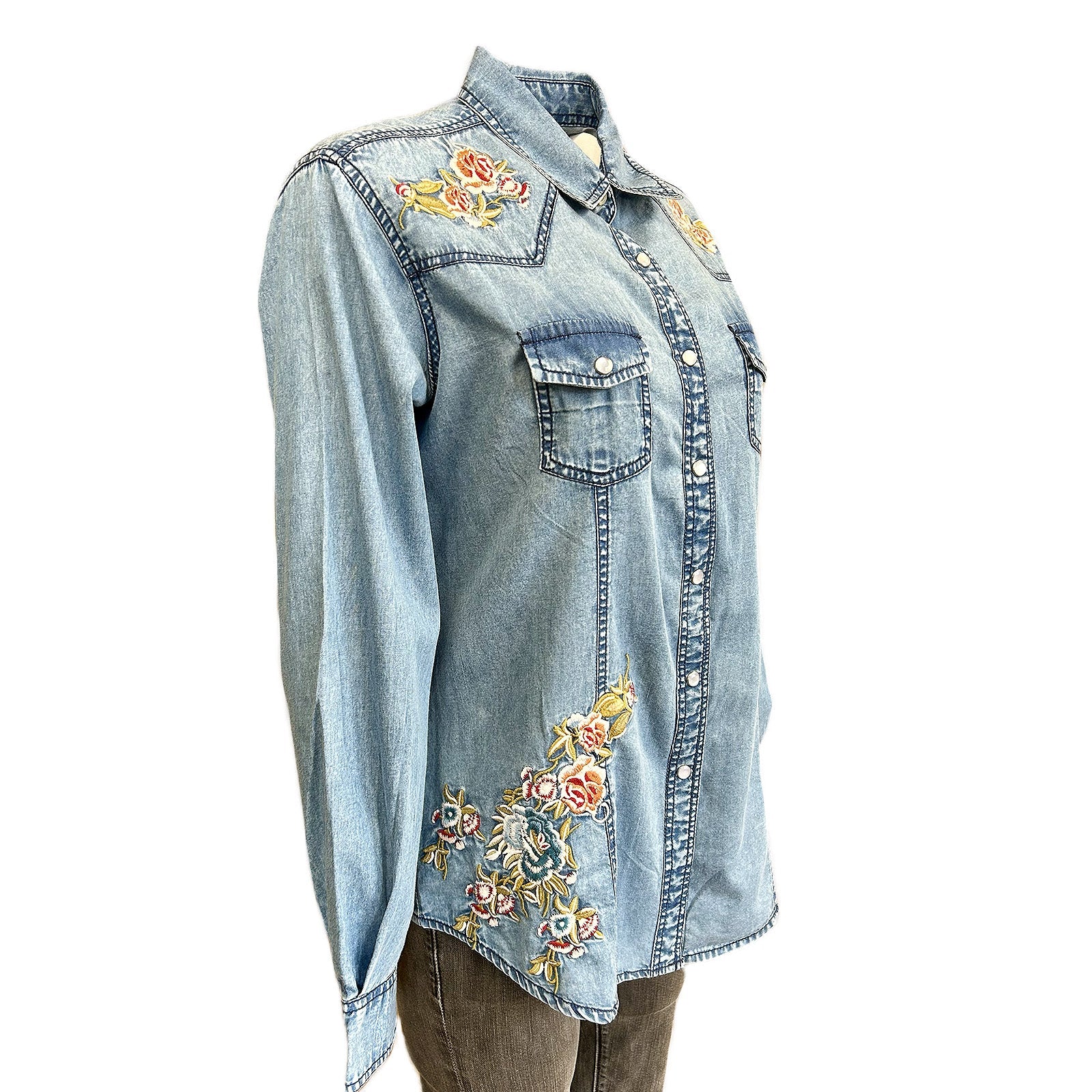 Rockmount Ranch Wear Women's Denim Floral Embroidered Western Shirt - Rockmount Clothing - Flyclothing LLC
