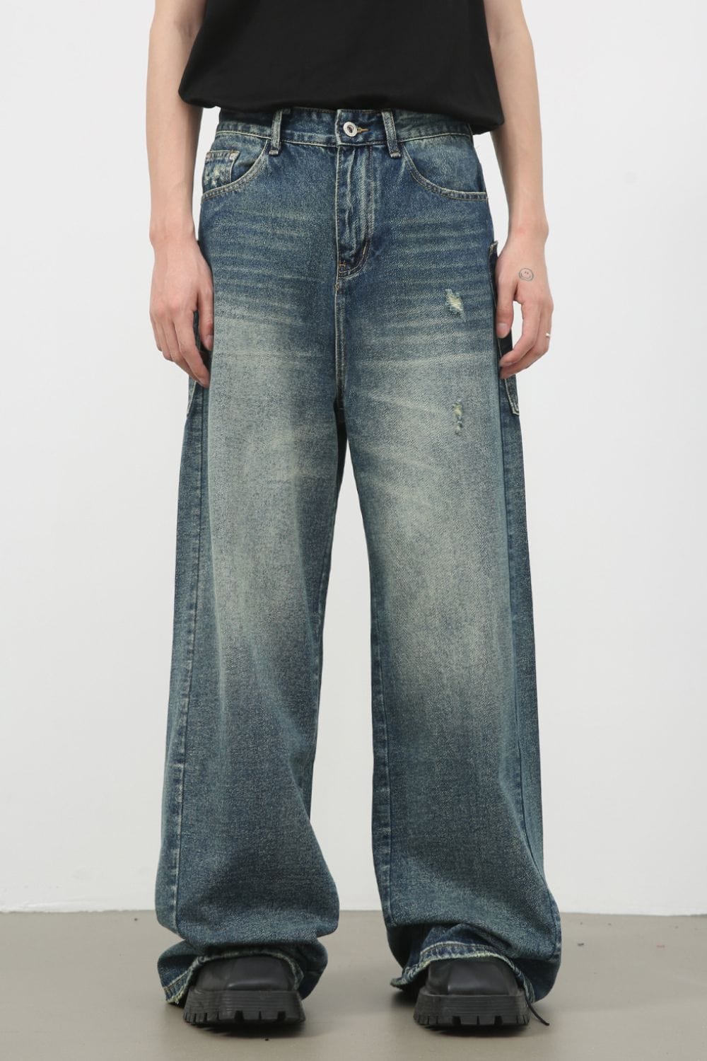 Men's Distressed Detail Wide Leg Jeans - Trendsi