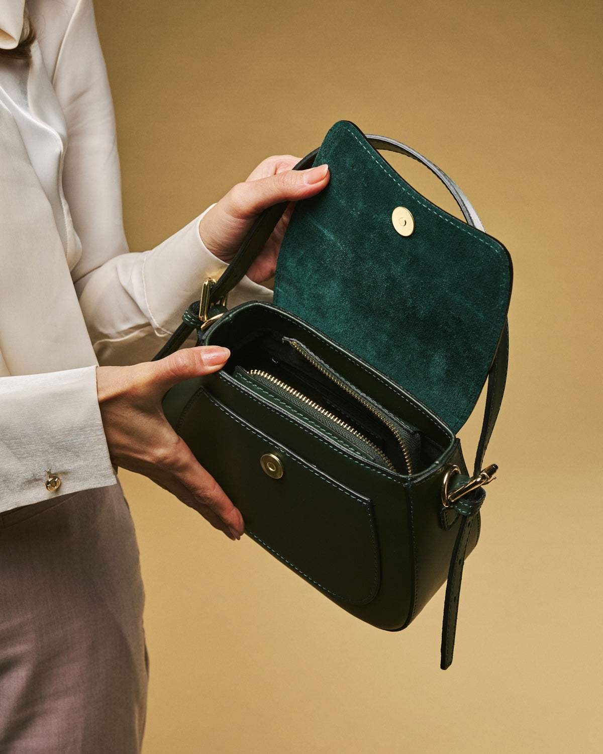 Ottavia (green) - Italian calf leather women's crossbody bag (with shoulder strap)