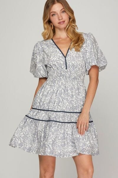 She + Sky Full Size Printed V-Neck Puff Sleeve Tiered Dress Plus Size - Trendsi