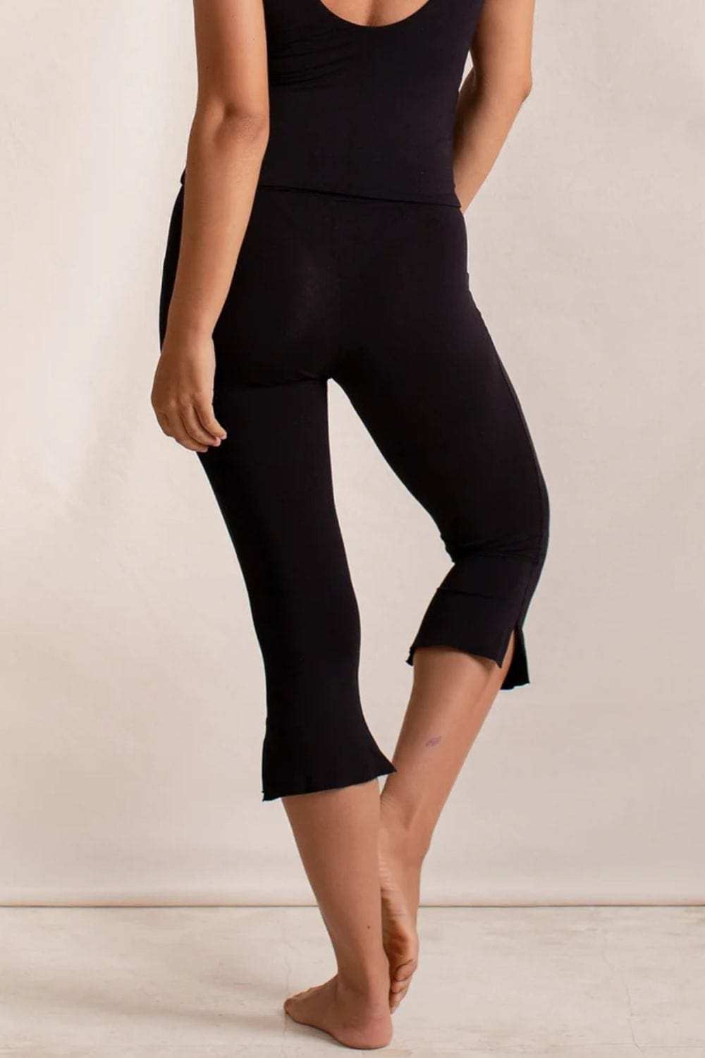 Side Slit Capris Leggings - Trendsi - Flyclothing LLC