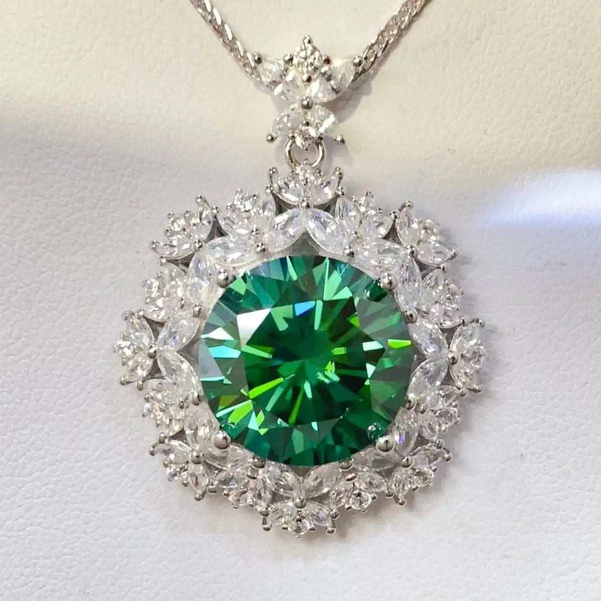 10 Carat Moissanite 925 Sterling Silver Pendant Necklace - Trendsi - Flyclothing LLC