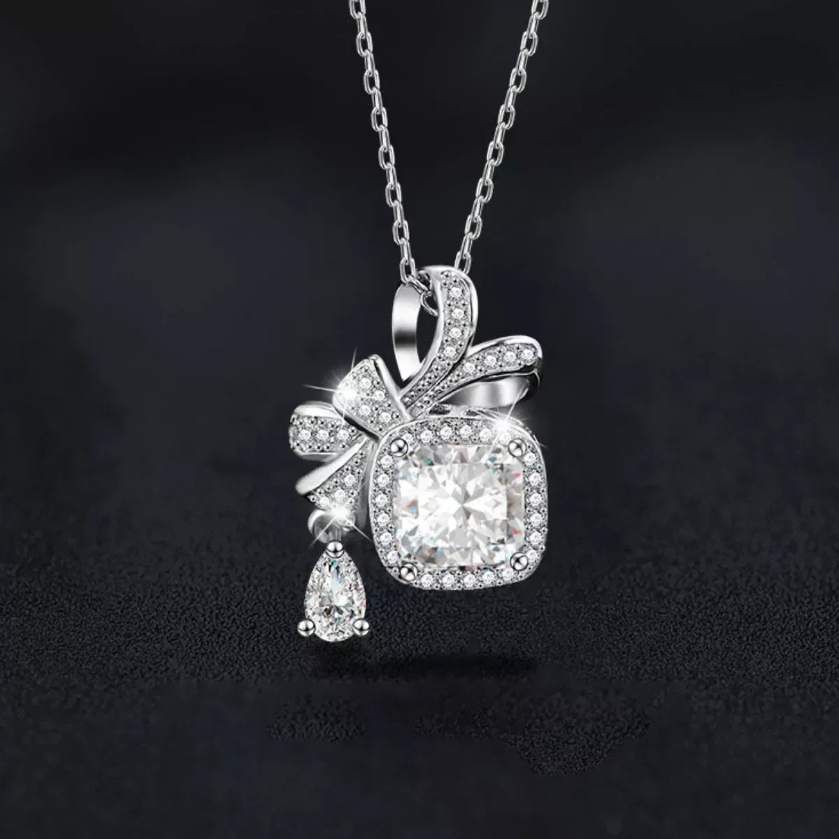 1.5 Carat Moissanite 925 Sterling Silver Bowknot Pendant Necklace - Trendsi - Flyclothing LLC
