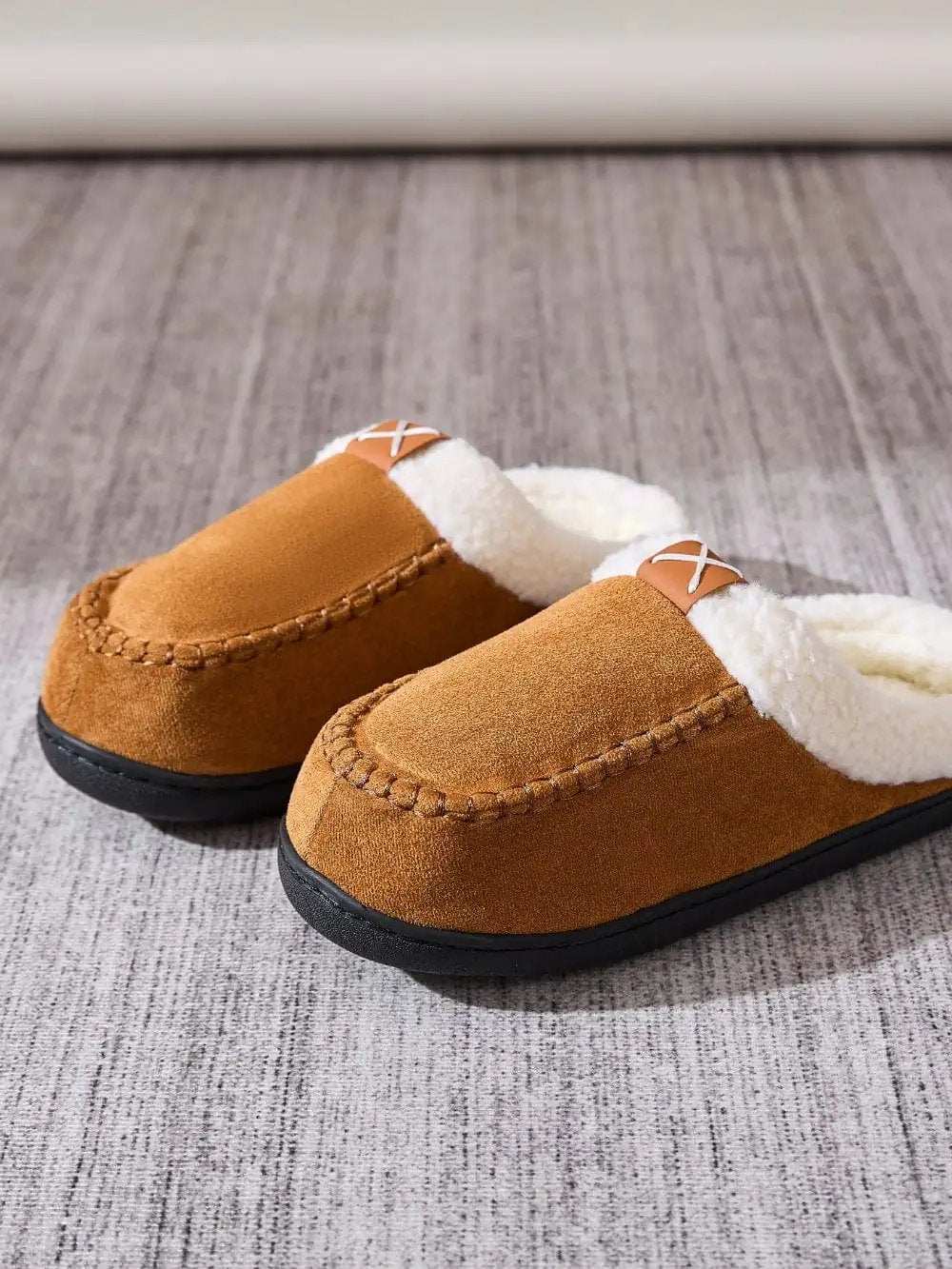 Contrast Round Toe Flat Slippers - Trendsi - Flyclothing LLC