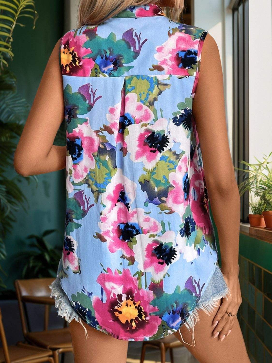 Printed Round Neck Sleeveless Blouse - Trendsi - Flyclothing LLC