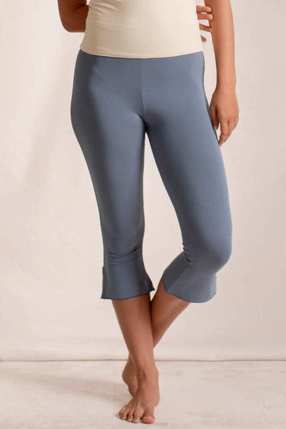Side Slit Capris Leggings - Trendsi - Flyclothing LLC