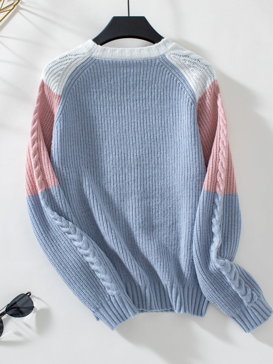 Color Block Round Neck Long Sleeve Sweater - Trendsi