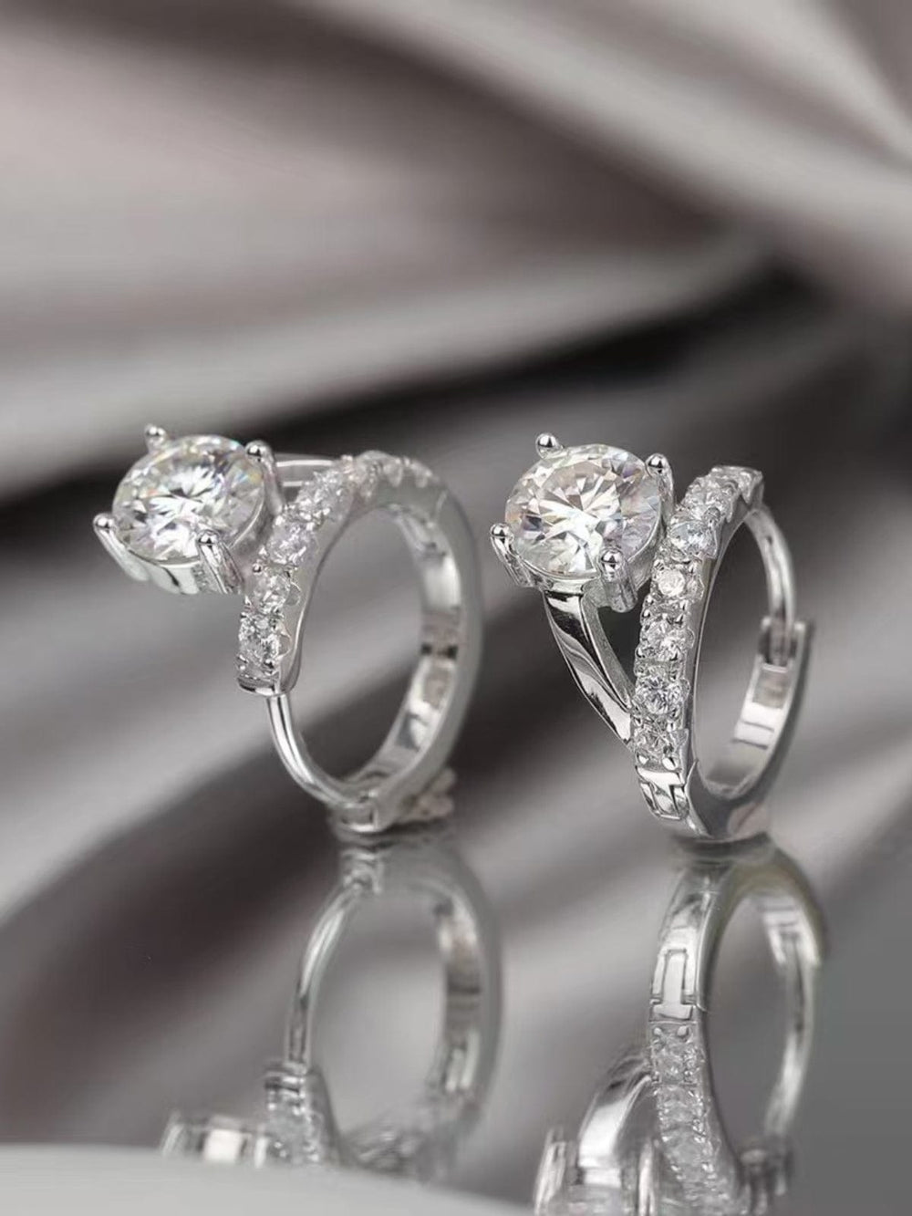 2 Carat Moissanite 925 Sterling Silver Huggie Earrings - Trendsi