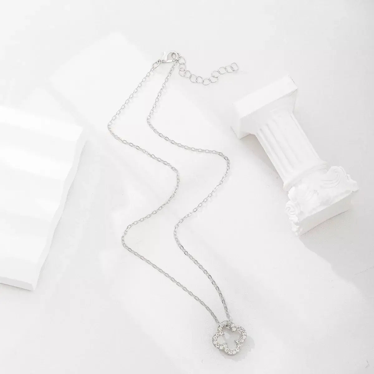 Clover Pendant Necklace - Trendsi - Flyclothing LLC