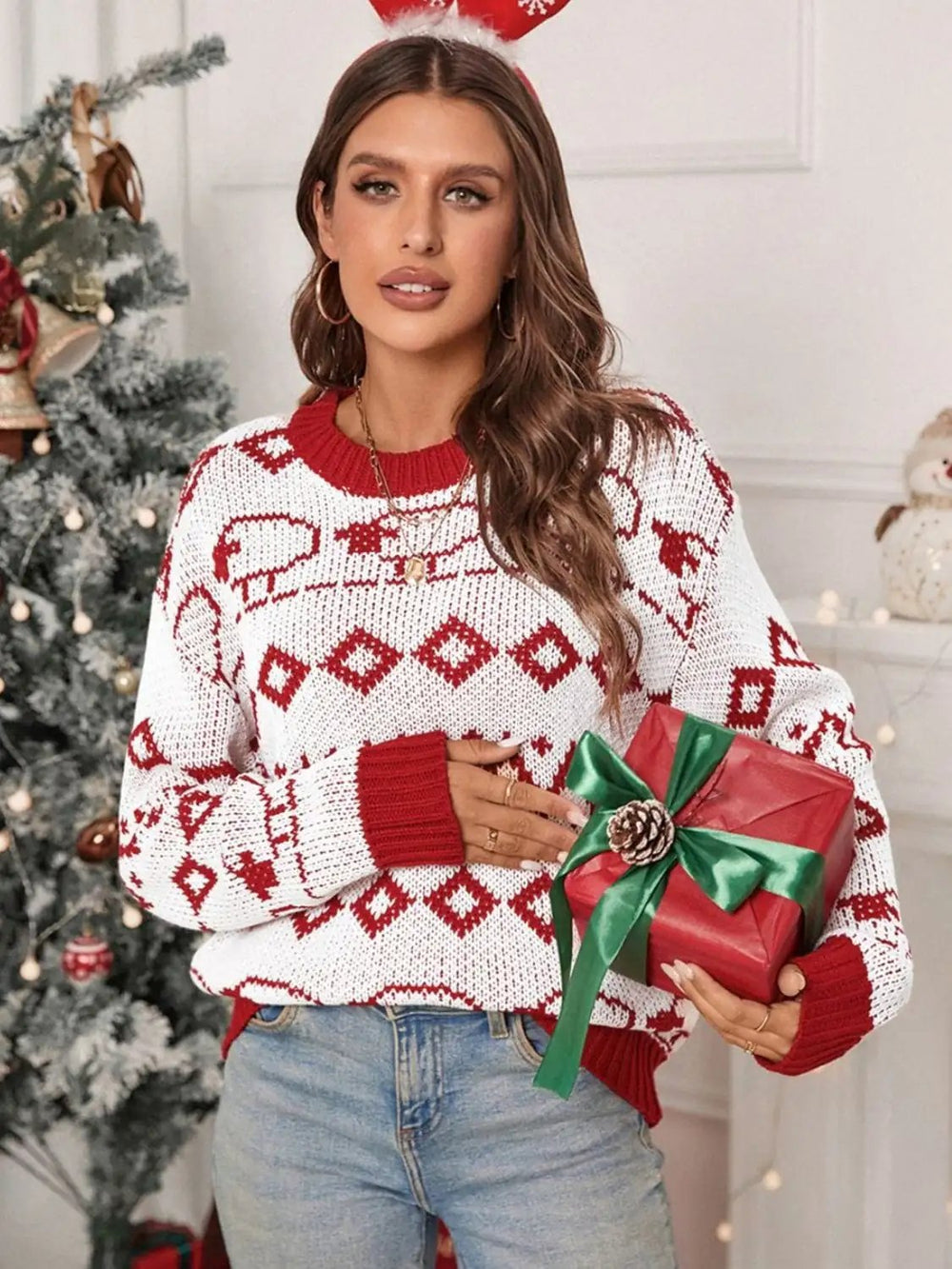 Perfee Contrast Geometric Round Neck Long Sleeve Sweater - Trendsi