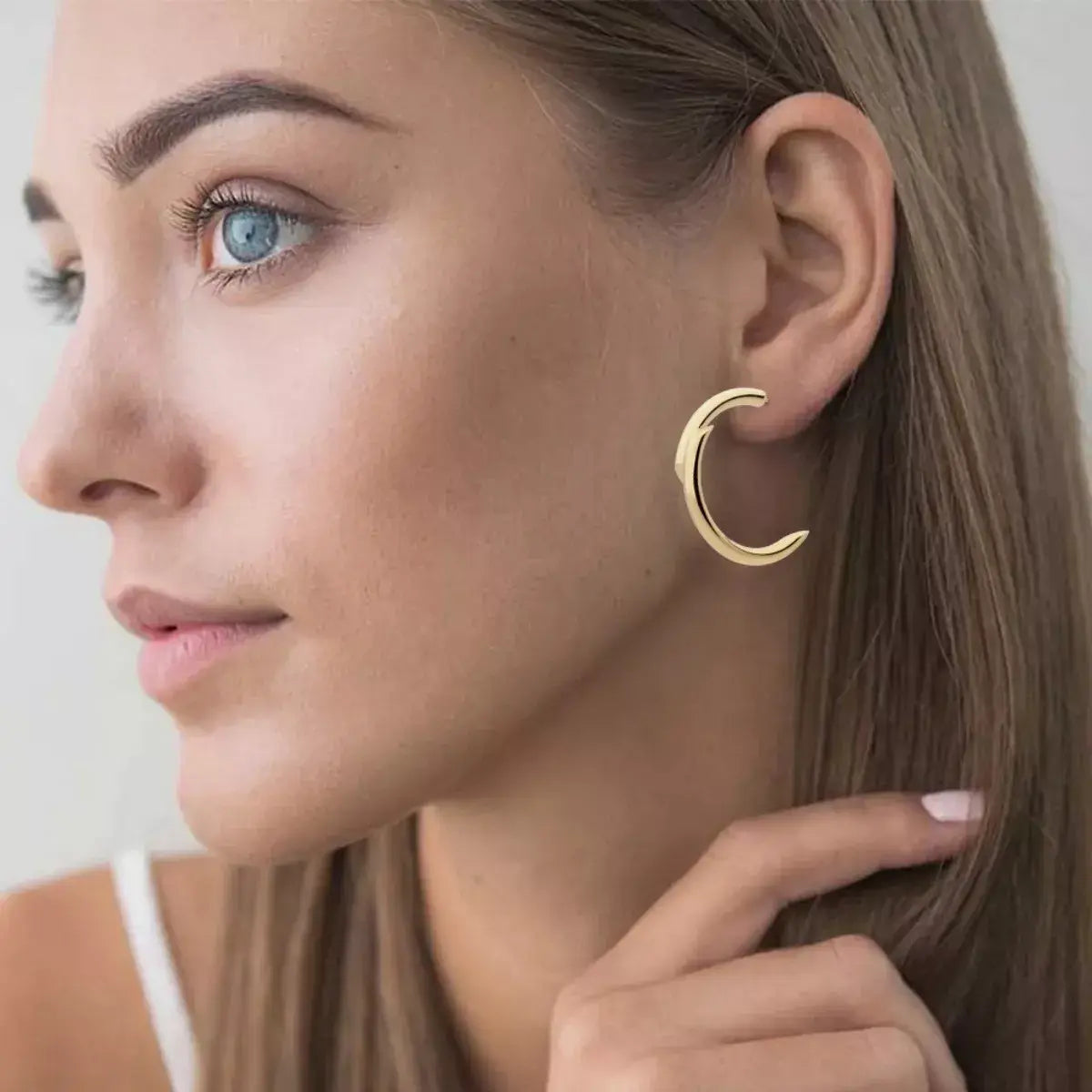 Chunky C-Hoop Earrings - Trendsi - Flyclothing LLC