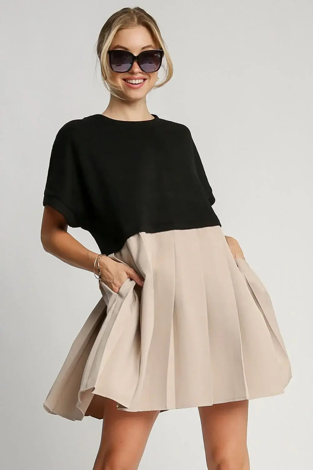 Umgee Full Size Round Neck Pleated Dress with Side Pockets Plus Size - Trendsi - Flyclothing LLC