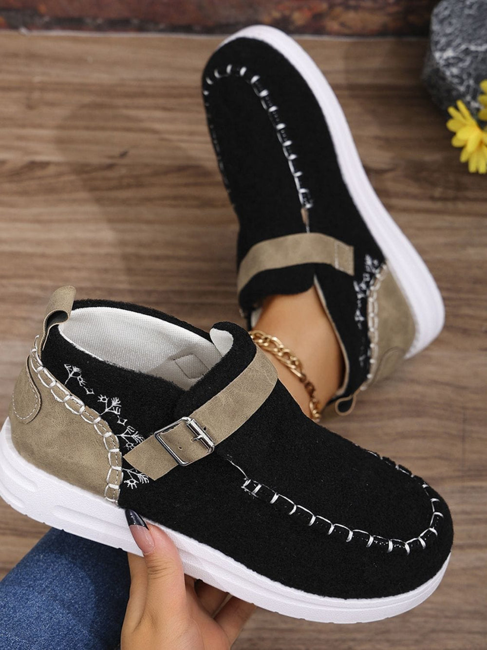Contrast Round Toe Buckle Sneakers - Trendsi