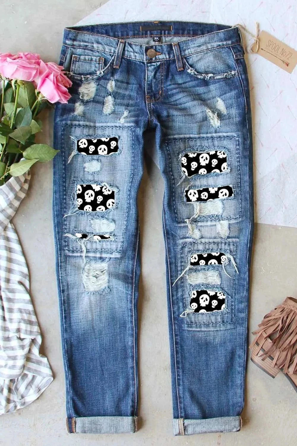 Distressed Skeleton Pattern Jeans with Pockets - Trendsi