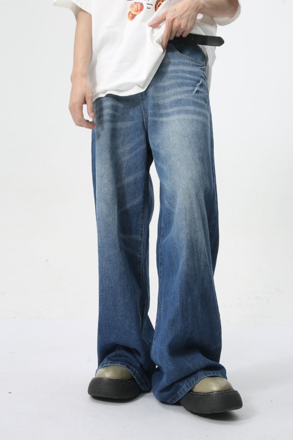 Wide Leg Men's Jeans with Pockets - Trendsi