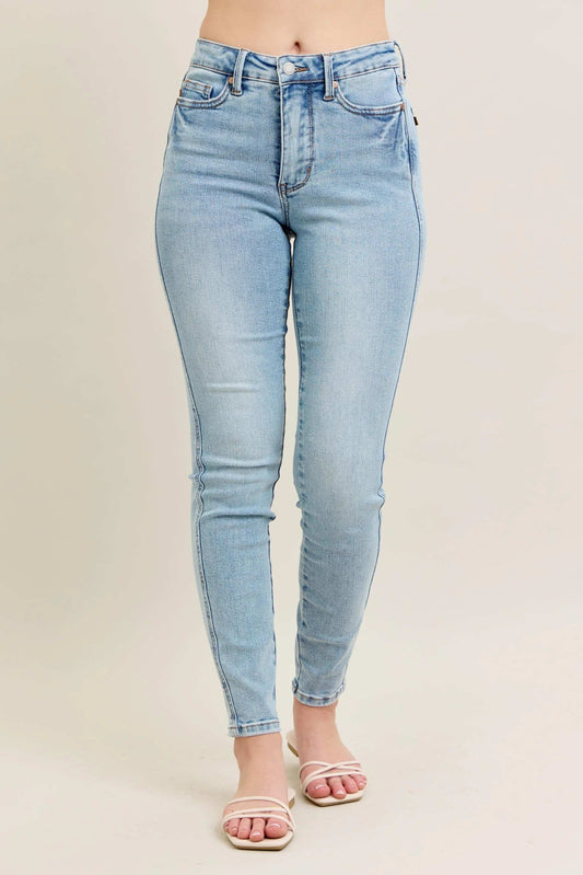 Judy Blue Full Size Mr Tummy Control Vintage Wash Skinny Jeans Plus Size - Trendsi - Flyclothing LLC