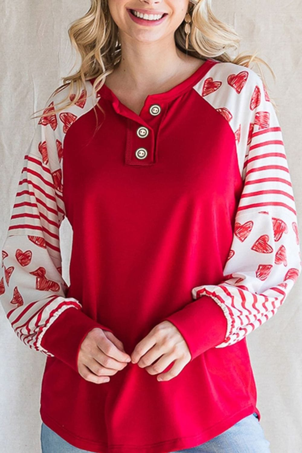 Heart Printed Round Neck Long Sleeve T-Shirt - Trendsi