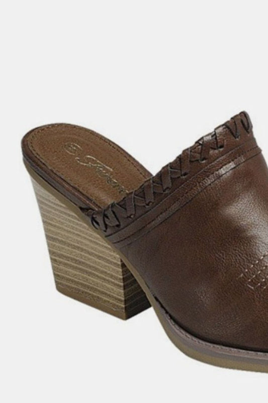 Forever Link Pointy Toe Slip On Chunky Mules - Trendsi