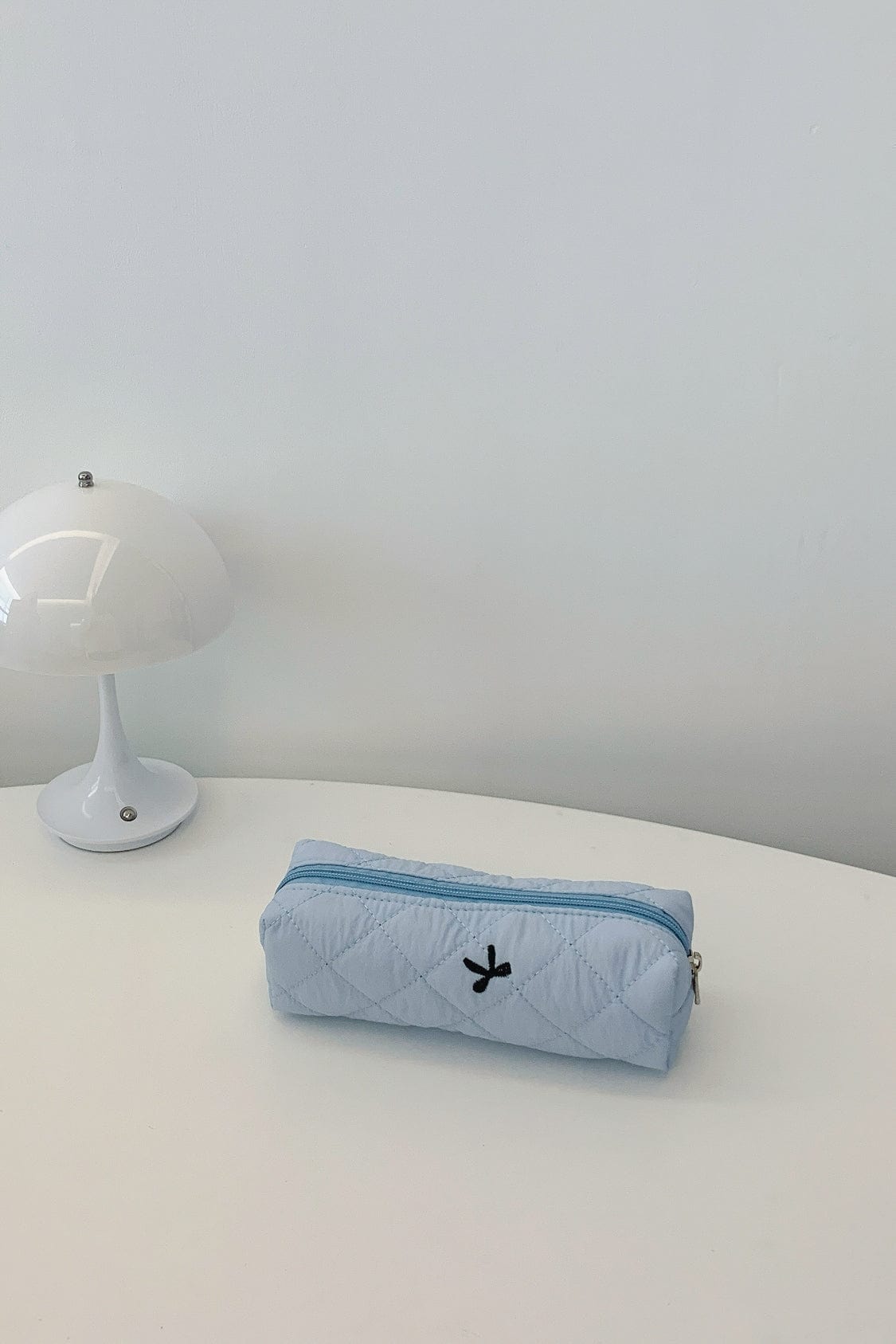 Bow Embroidered Quilted Storage Bag - Trendsi