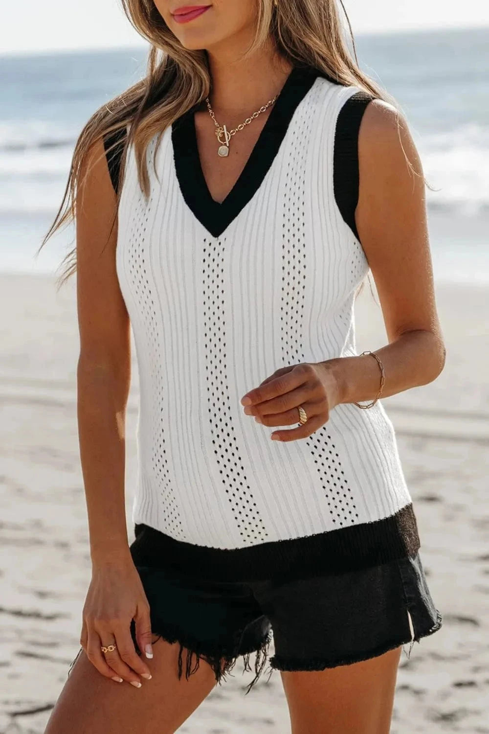 Contrast Trim Eyelet Knit V Neck Sweater Vest - Trendsi