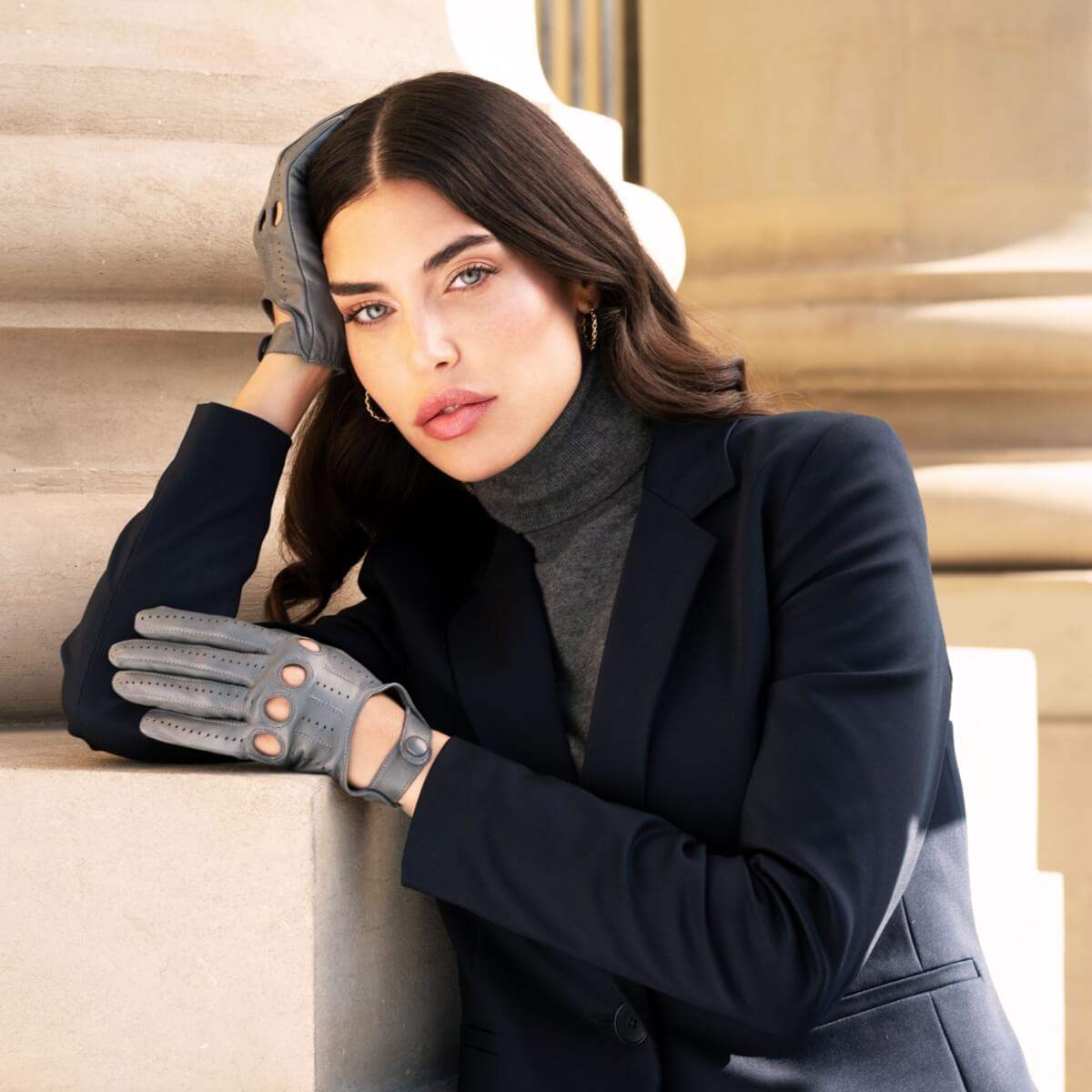 Alessa (grey) - Classic Italian lambskin leather driving gloves