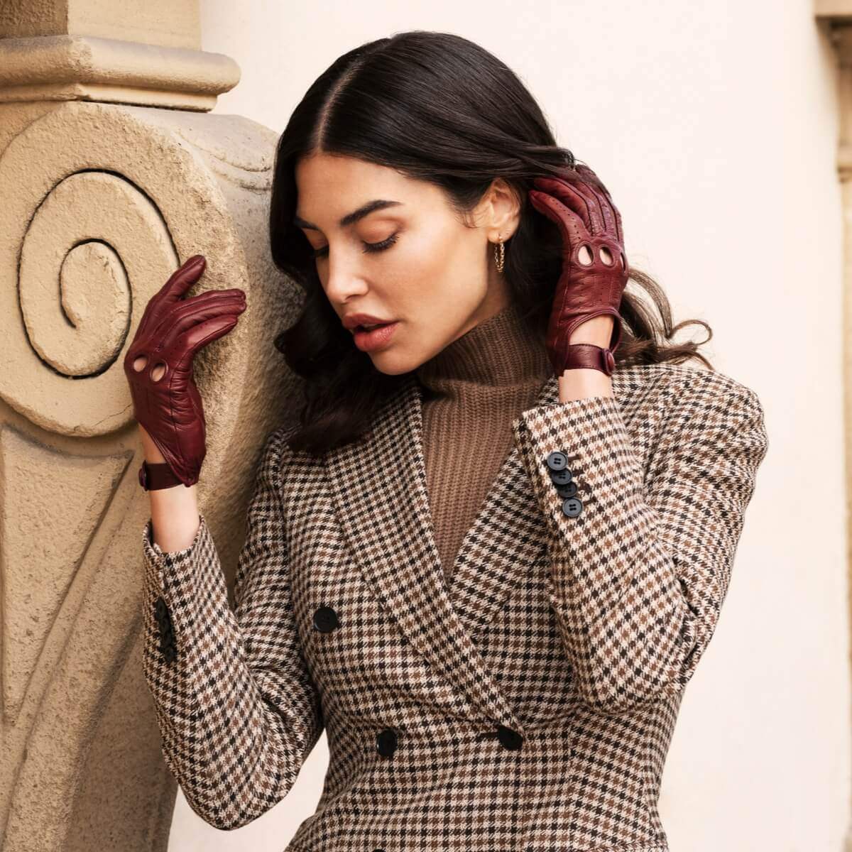 Alessa (cordovan) - Classic Italian lambskin leather driving gloves