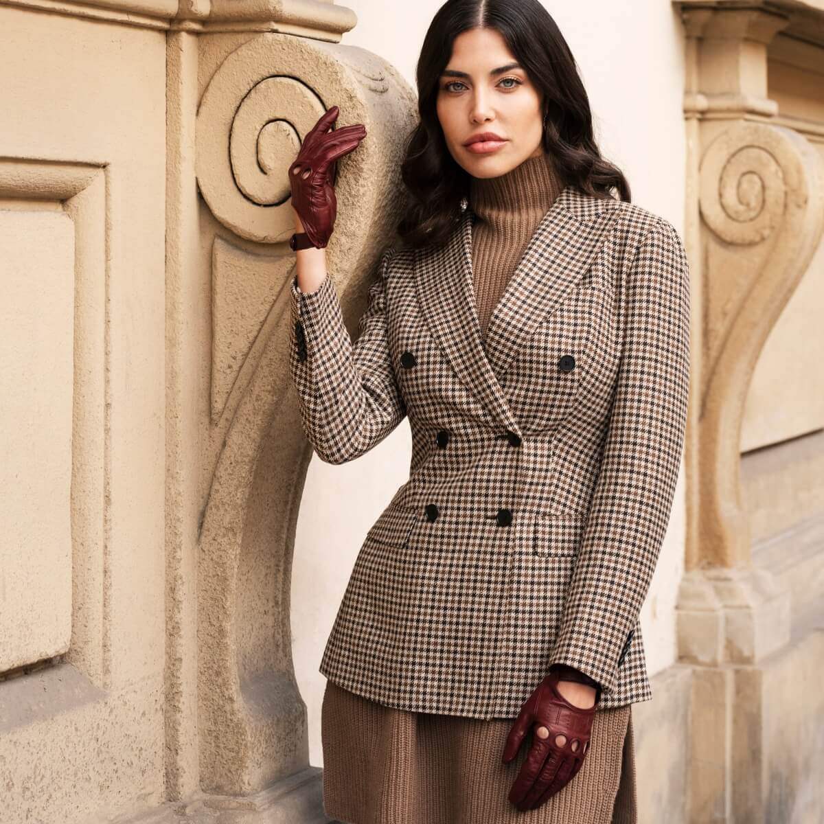 Alessa (cordovan) - Classic Italian lambskin leather driving gloves