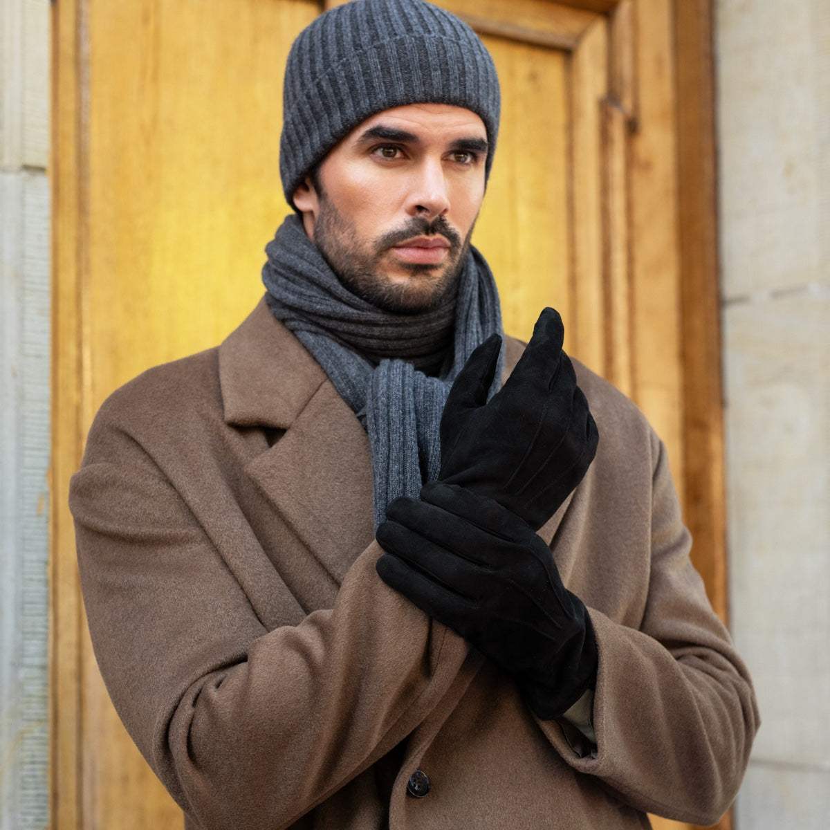 Angelo (black) – Italian suede leather gloves with luxurious cashmere lining