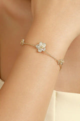 Dainty Sparkling Flower Bracelet - Wimsico - Flyclothing LLC