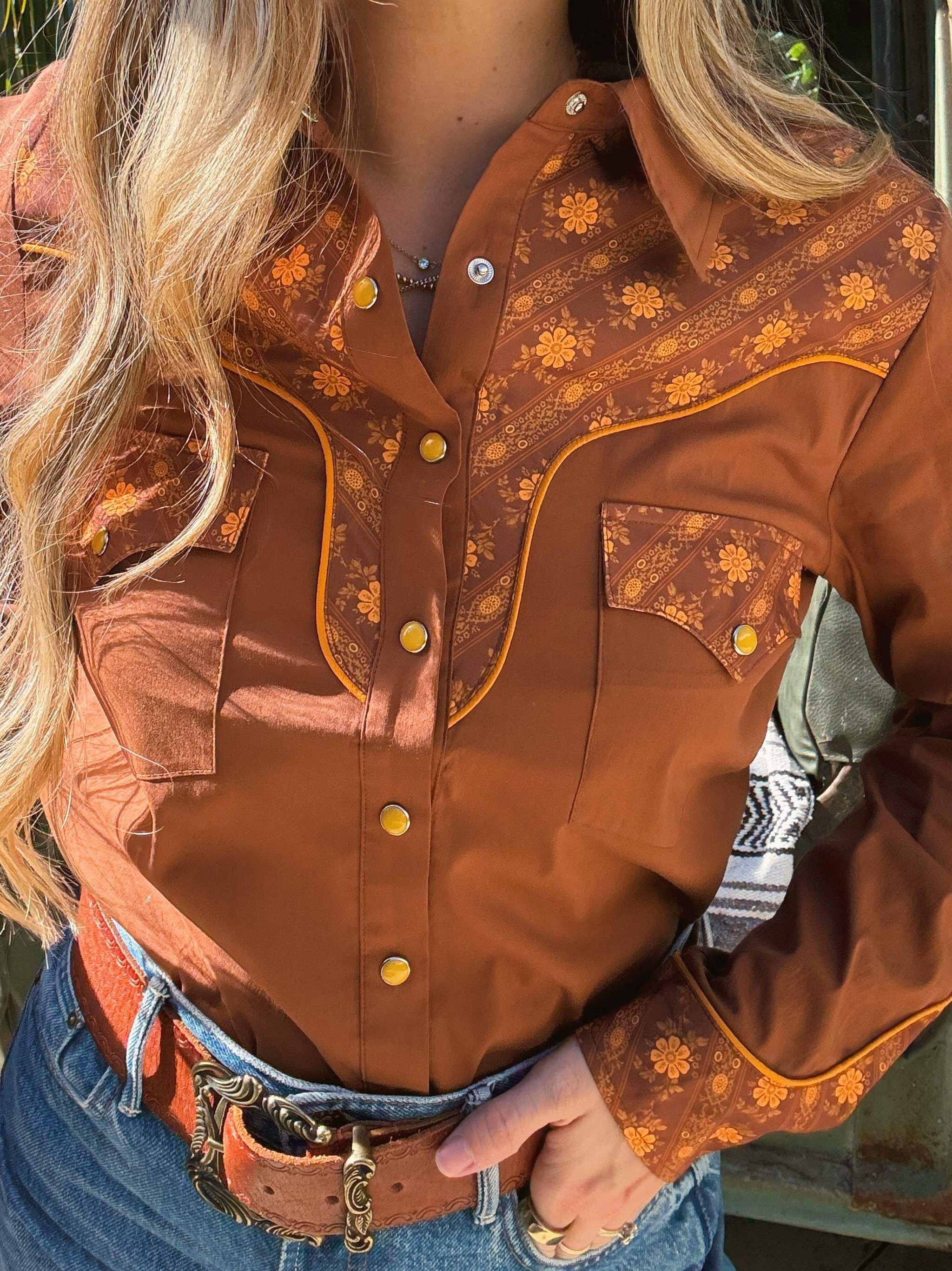 John Wayne Western Pearl Snap Button Up Top In Brown - Lil Bee's Bohemian - Flyclothing LLC