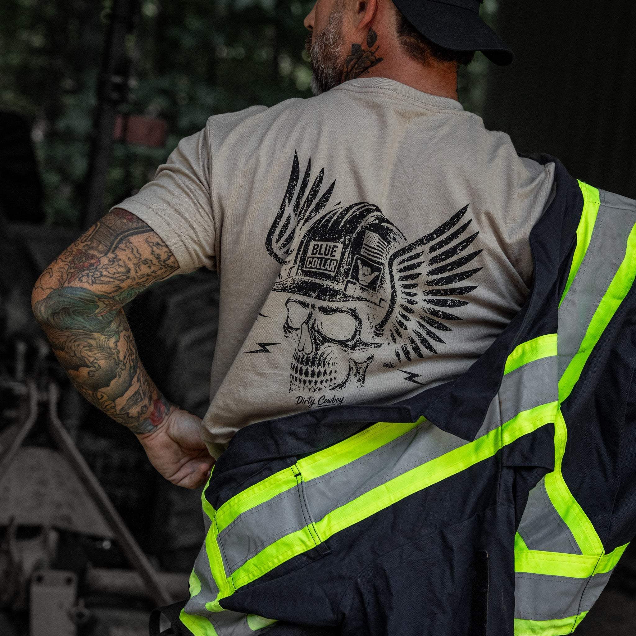 Blue Collar Skull Men's T-Shirt - DIRTY COWBOY USA - Flyclothing LLC