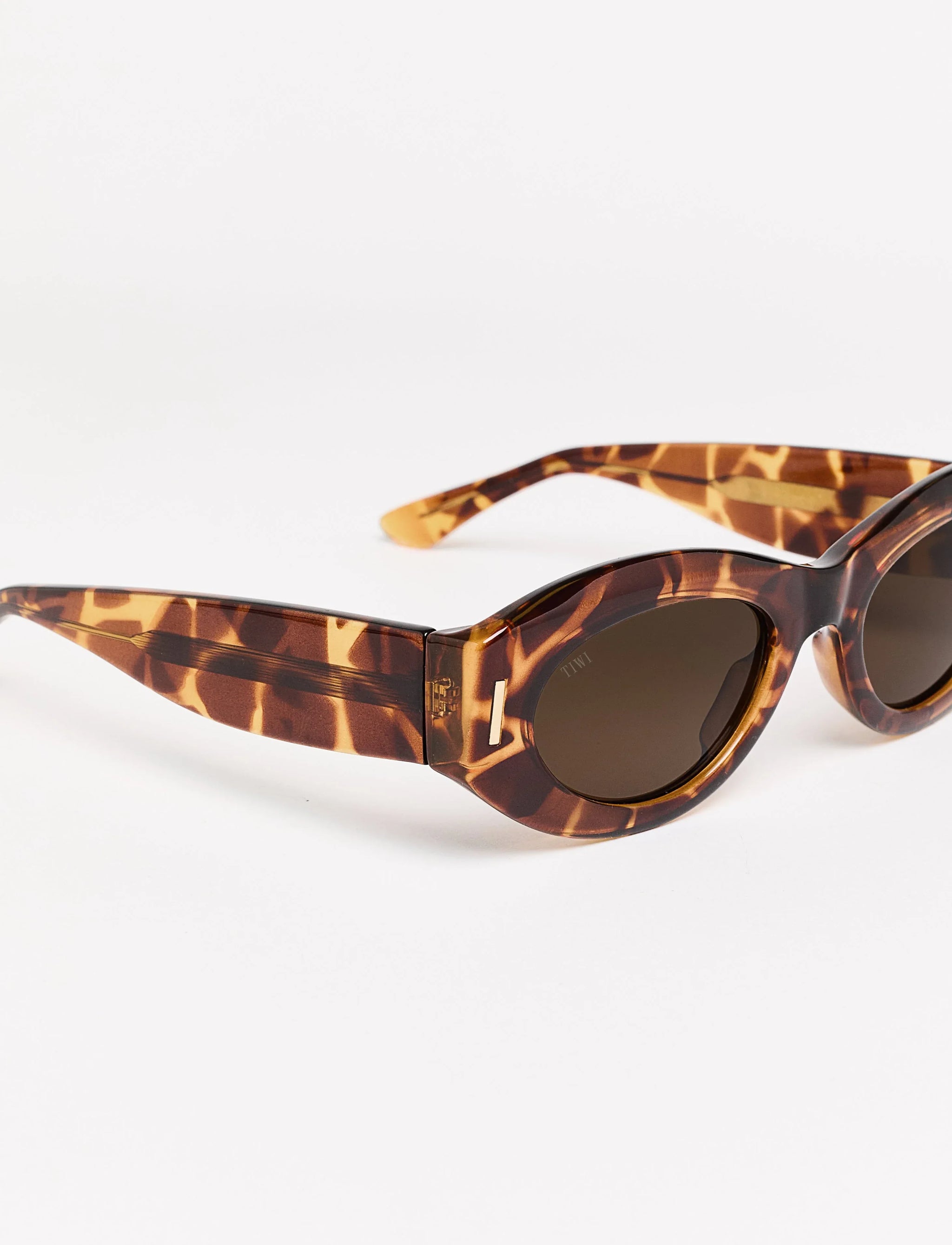 BRUNNA - TIWI USA - Flyclothing LLC