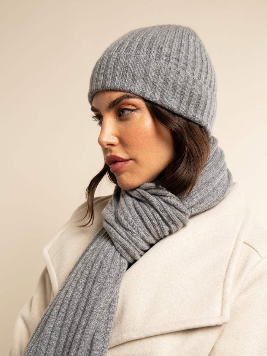 Milano (light grey) - Italian 100% cashmere ribbed beanie (unisex)