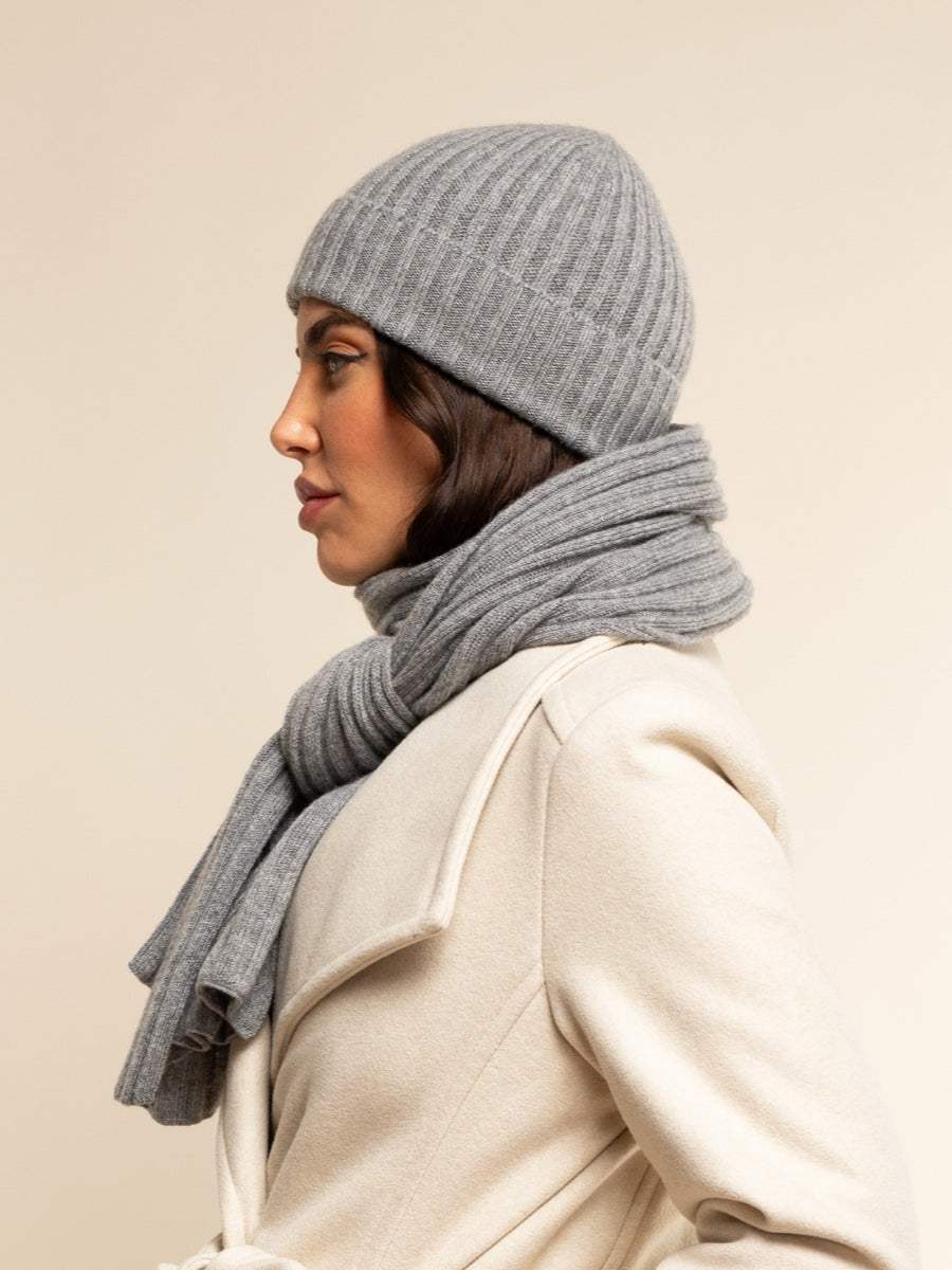 Milano (light grey) - Italian 100% cashmere ribbed beanie (unisex)