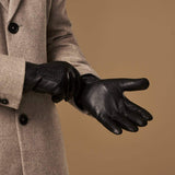 Benjamin (black) – Thick goatskin leather gloves with warm lambswool lining & touchscreen feature