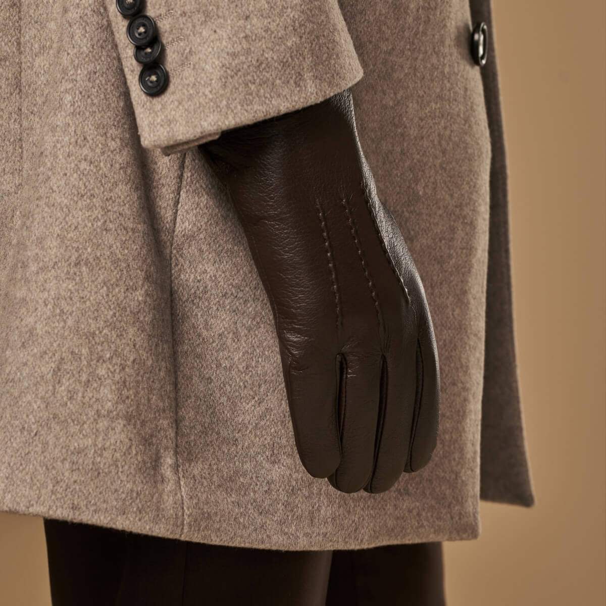 Benjamin (brown) – Thick goatskin leather gloves with warm lambswool lining & touchscreen feature - Leather Gloves Online - Flyclothing LLC