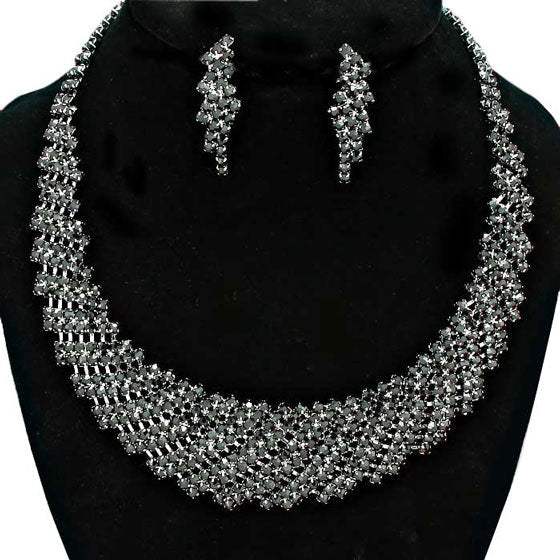Crystal Rhinestone Round Collar Necklace - Madeline Love - Flyclothing LLC