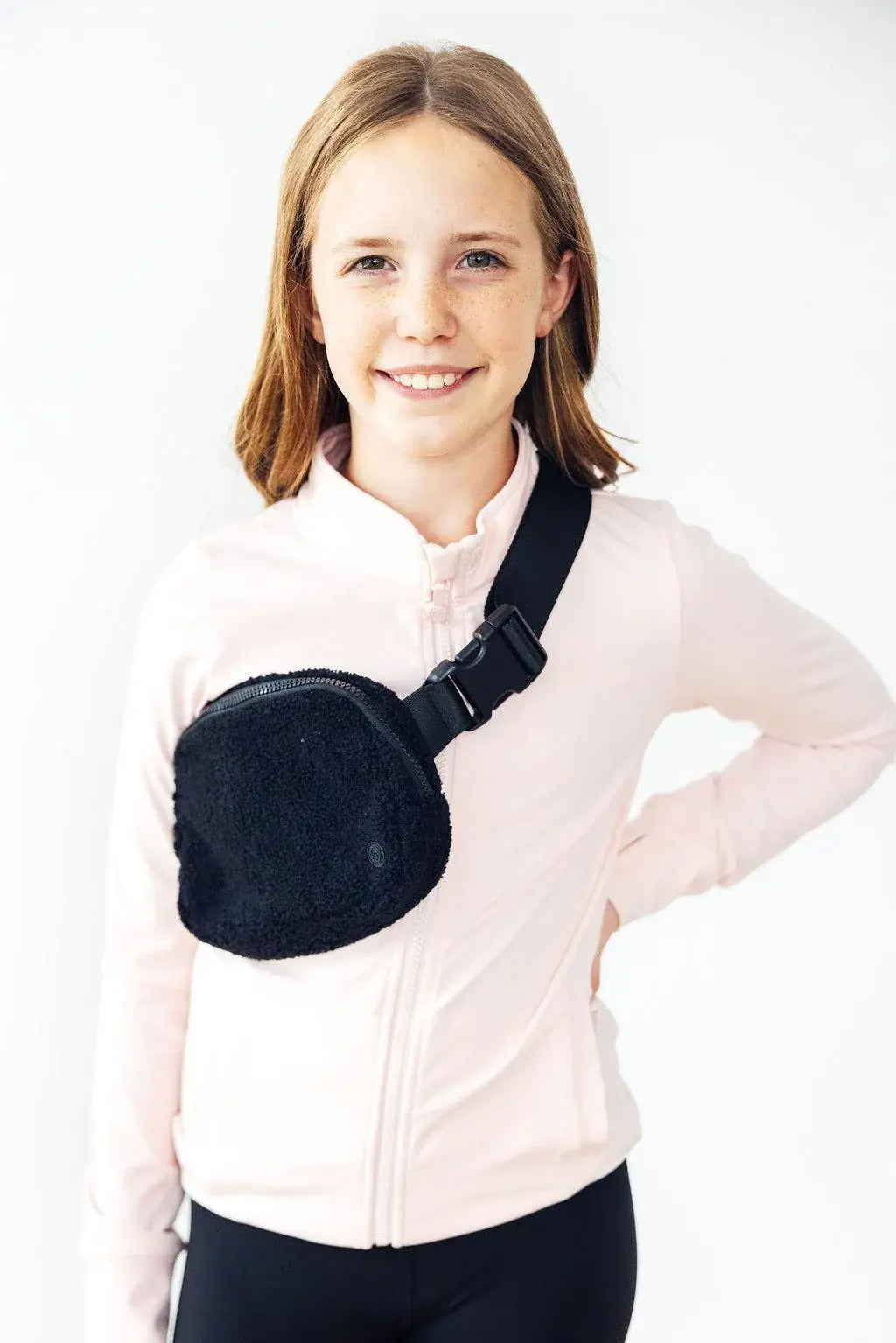 Black Fleece Belt Bag - Mila & Rose ® - Flyclothing LLC