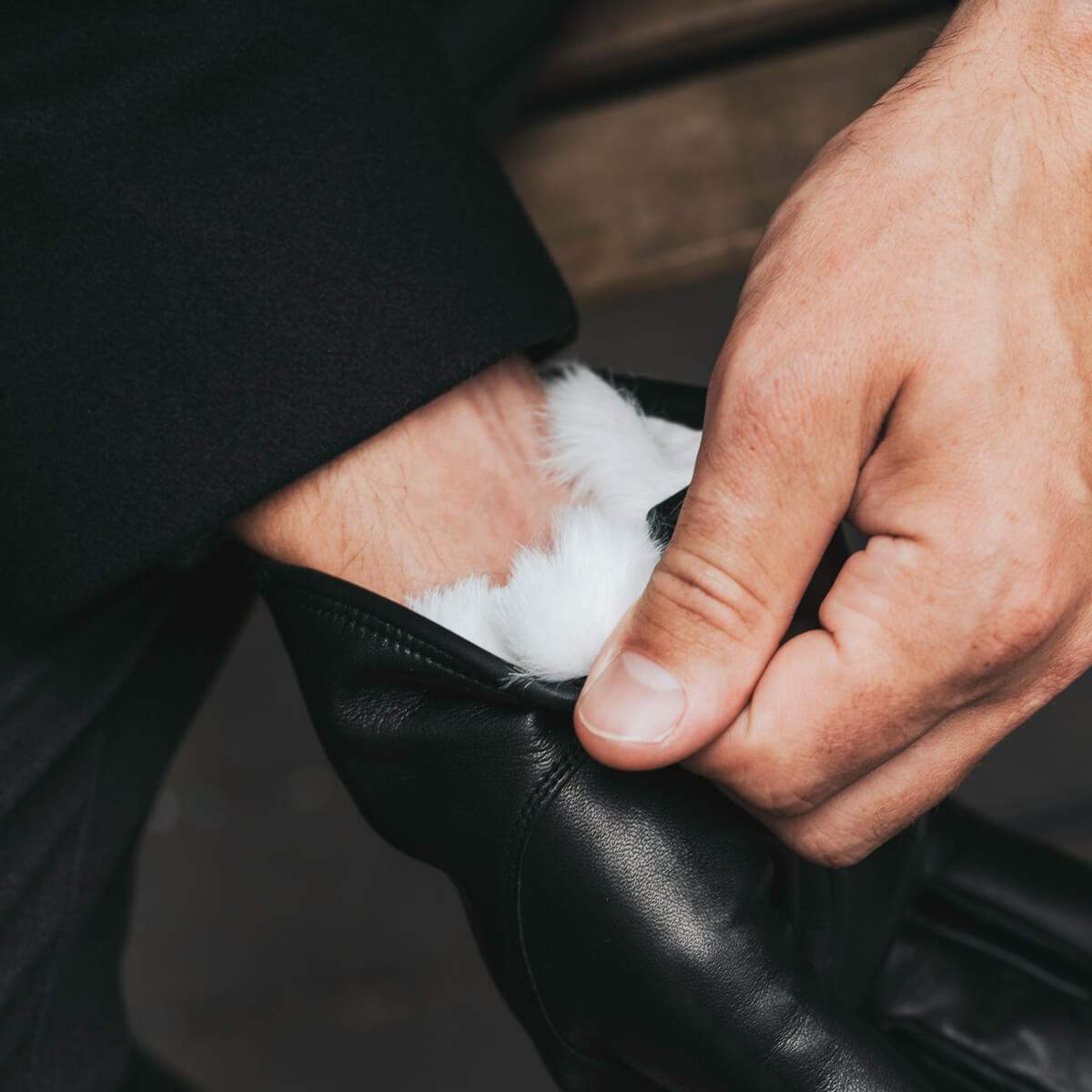 Marco (black) - Italian lambskin leather gloves with white rabbit fur lining - Leather Gloves Online - Flyclothing LLC