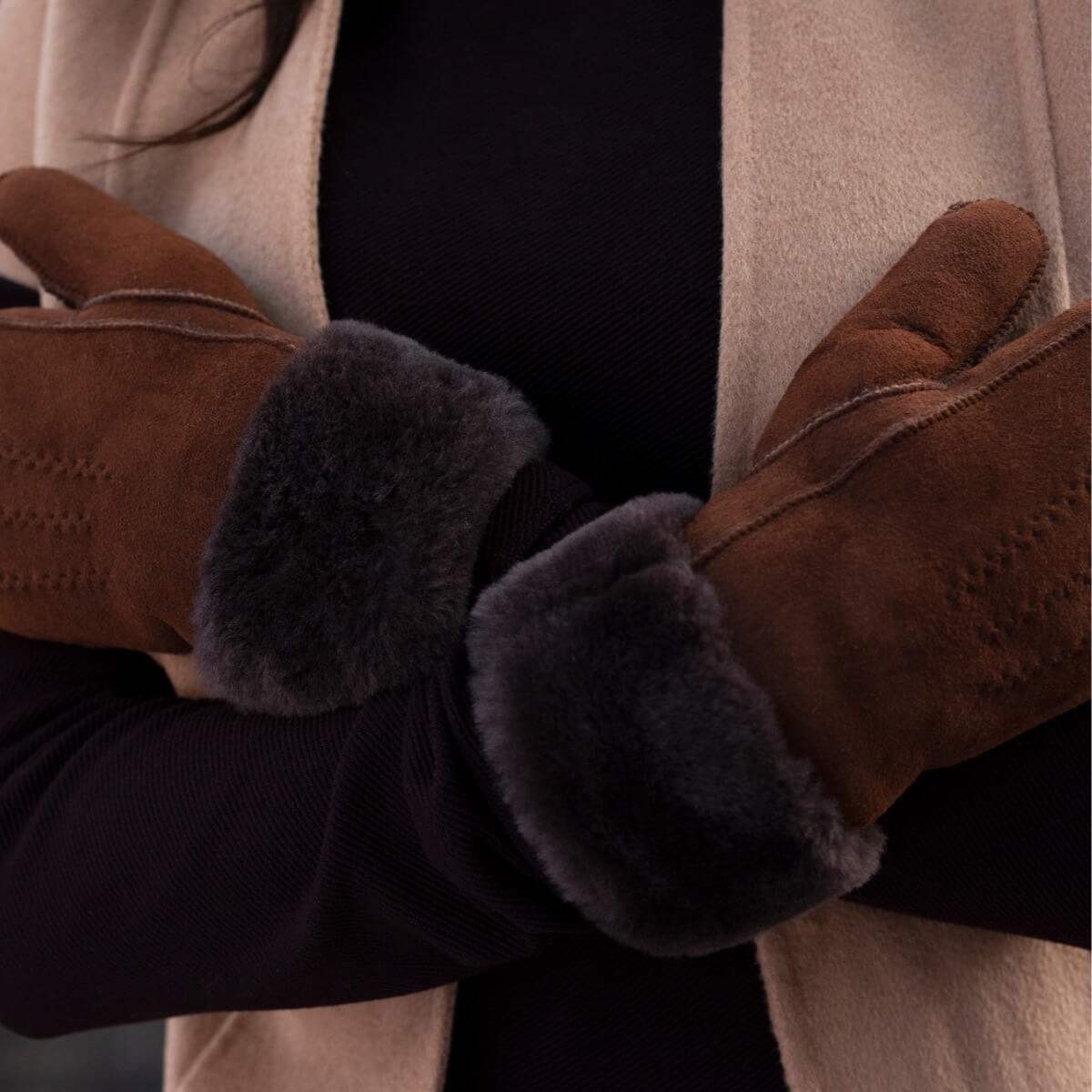 Brooke (brown) – Suede mittens with luxurious sheep fur lining - Leather Gloves Online - Flyclothing LLC
