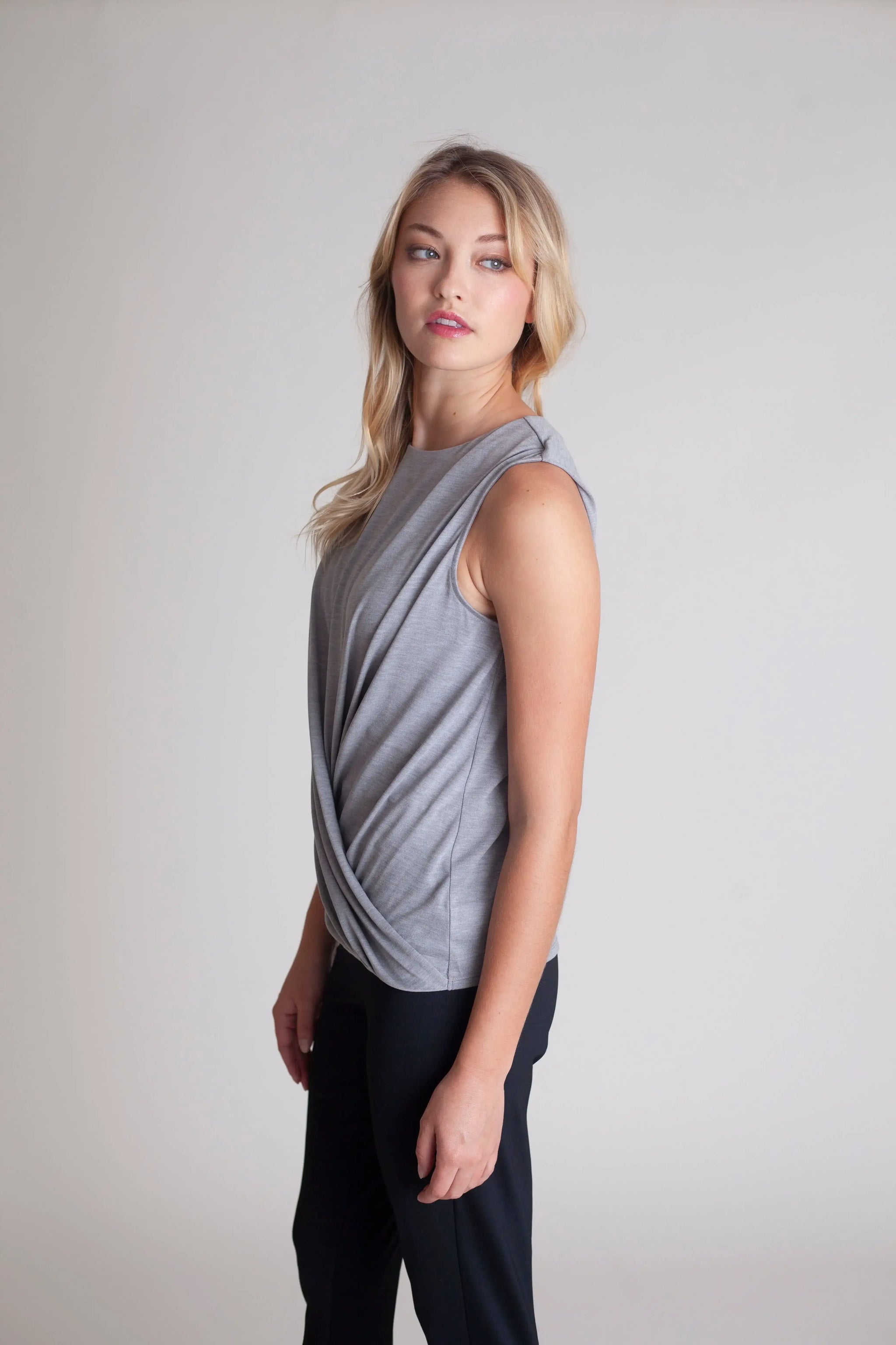 Boss (Babe) T-Shirt - Heather Gray - Buki - Flyclothing LLC